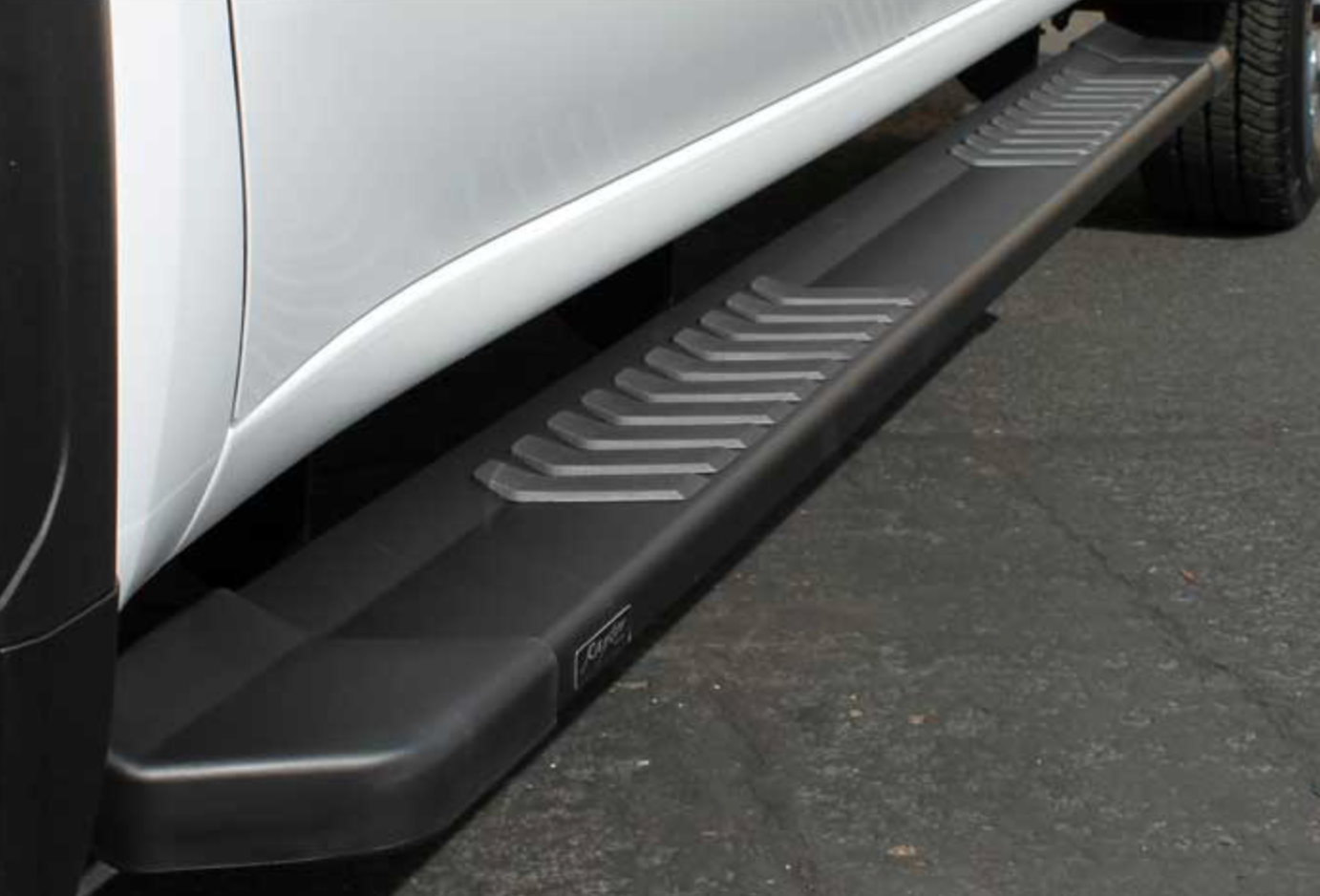 CHEVY/GMC SILVERADO/SIERRA CREW CAB 6IN BLACK TXT ALUMINUM OEM RUNNING BOARDS (2019-2025)