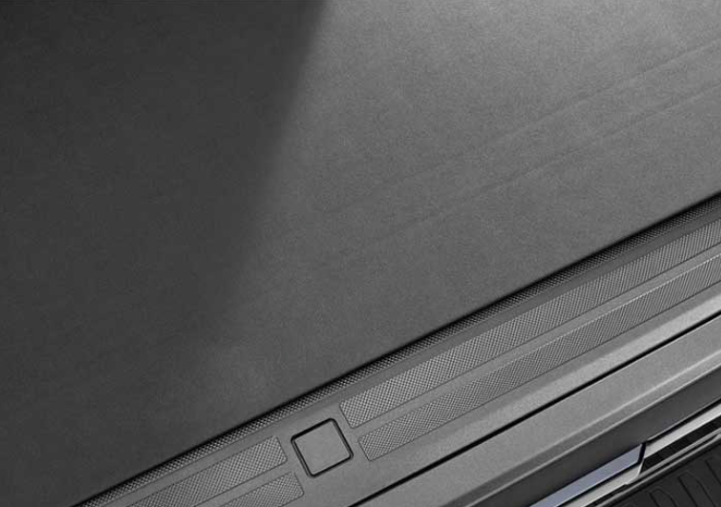 2021-2025 Ford F-150 & 2024 Ford F-150 LIGHTNING 5.5FT BED REVOLVER X4S TONNEAU COVER
