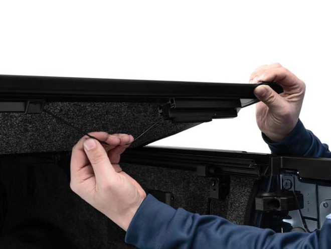 2021-2025 FORD F-150 & 2024 FORD F-150 LIGHTNING CREW CAB 5.5 FT BED UNDERCOVER ULTRA FLEX TONNEAU COVER