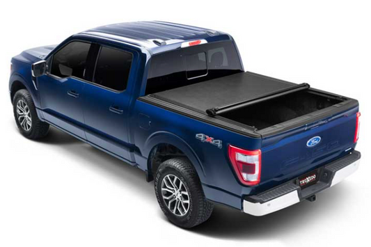 2015-2025 FORD F-150 & 2022-2024 FORD F-150 LIGHTNING 5.5FT BED LO PRO QT TONNEAU COVER