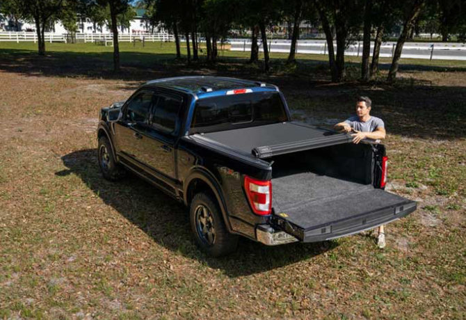 2021-2025 FORD F150 6.5FT BED REVOLVER X4S TONNEAU COVER