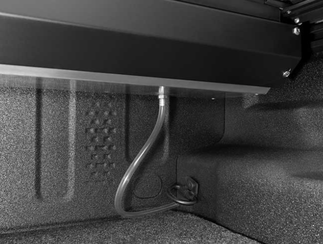 2020-2025 JEEP GLADIATOR 5FT W/O TRAIL RAIL SYSTEM M-SERIES MANUAL RETRACTABLE TONNEAU COVER