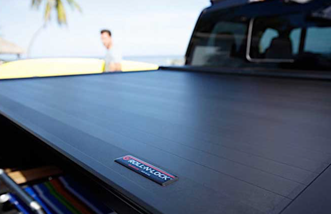 2022-2025 TOYOTA TUNDRA CREW/DBLCAB 5FT 6IN E-SERIES RETRACTABLE TONNEAU COVER