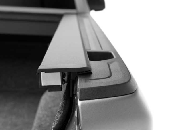 2019-2025 CHEVY/GMC SILVERADO/SIERRA 1500 8FT MANUAL RETRACTABLE TONNEAU COVER W/O CARBONPRO BED