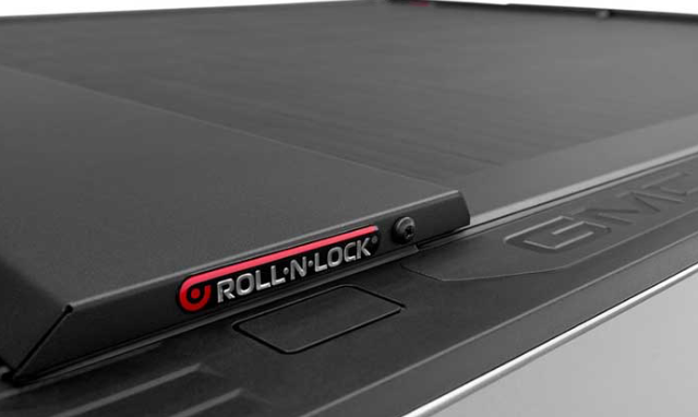 2019-2025 CHEVY/GMC SILVERADO/SIERRA 1500 8FT MANUAL RETRACTABLE TONNEAU COVER W/O CARBONPRO BED