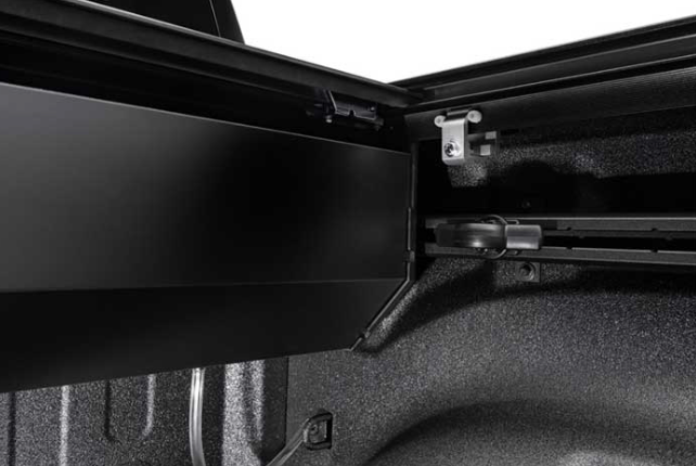 2019-2025 RAM 1500 (W/RAMBOX) 5.7FT MANUAL RETRACTABLE TONNEAU COVER
