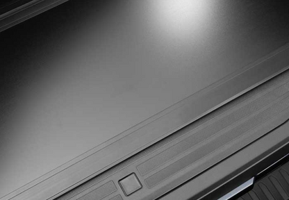 2021-2025 FORD F-150 & 2024 FORD F-150 LIGHTNING CREW CAB 5.5 FT BED UNDERCOVER ULTRA FLEX TONNEAU COVER