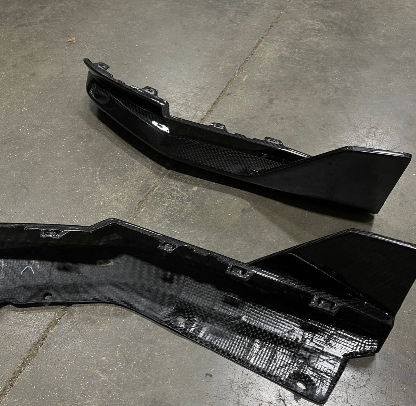 M-Performance Style Dry Carbon Fiber Rear Splitters (BMW G82 M4)